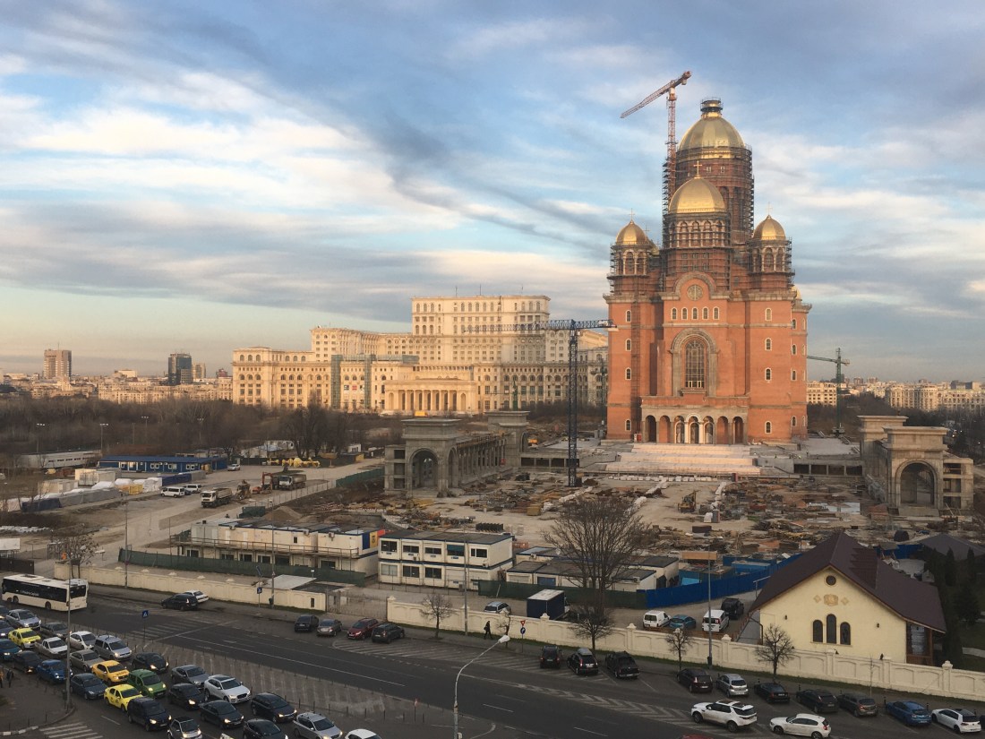 B0D704AD-01C0-4424-B560-8A9A2419DED7