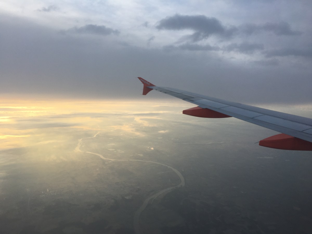 39) Wie aus&nbsp;Luft