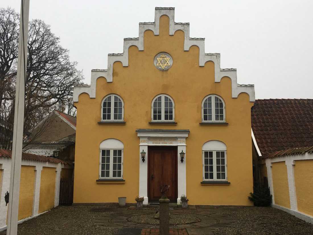 5E242E07-92FC-48F4-9DD3-A851E0B7C2FD