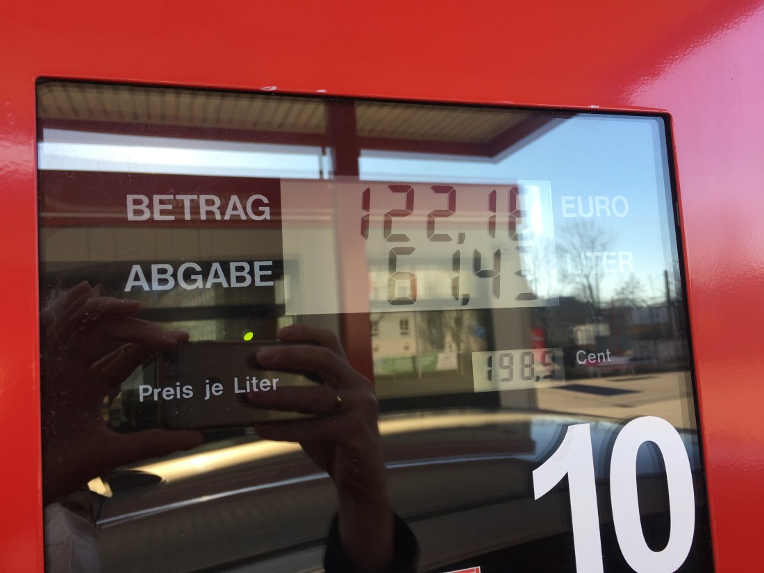 C711247F-C11B-4C6F-B76D-83942D41B522