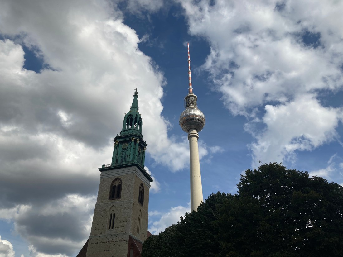 6785FFE2-8940-43EB-A526-29E2B1E6A672