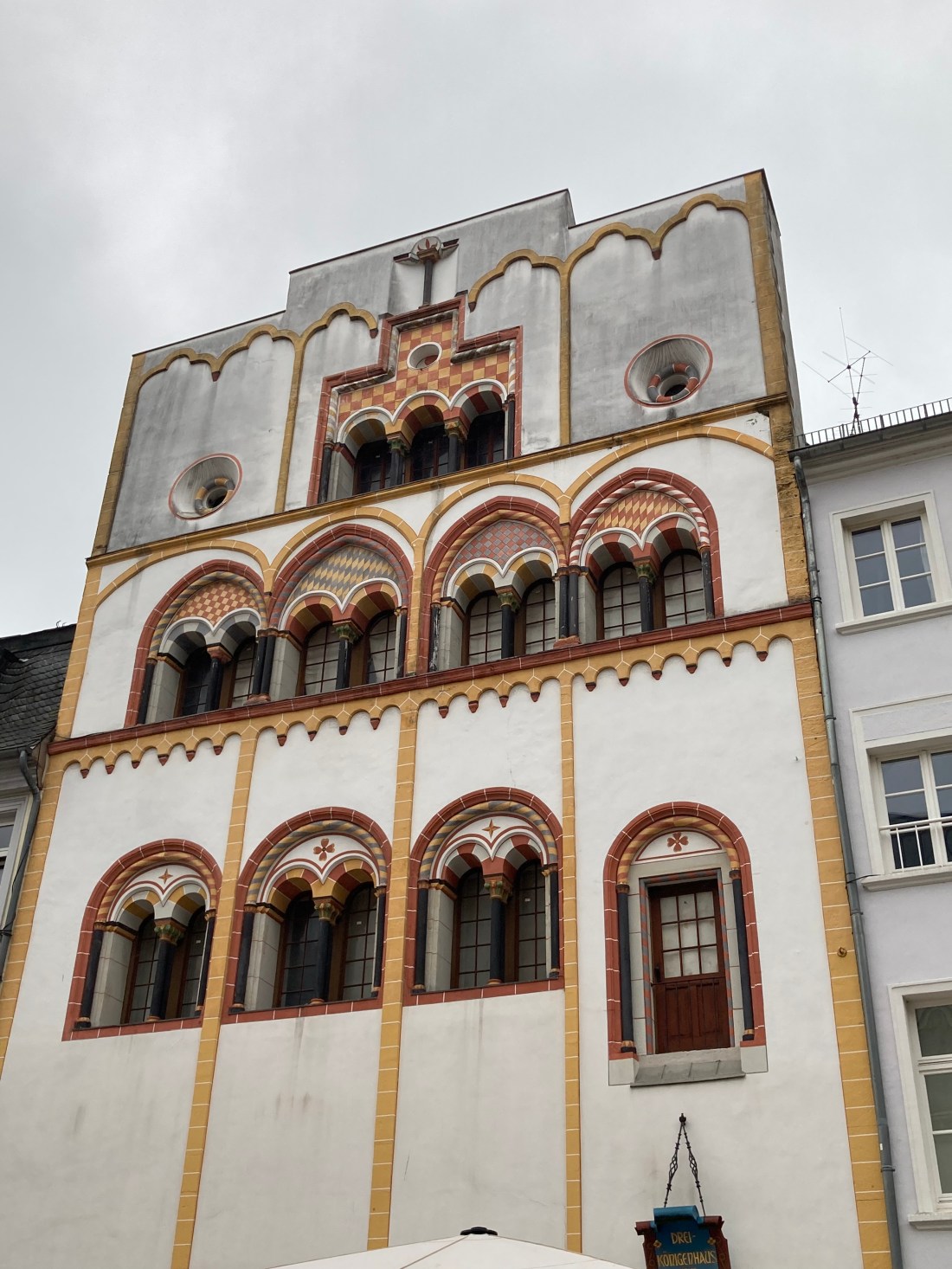 9DD803AD-51A8-43FE-BD4C-395915B5D71C