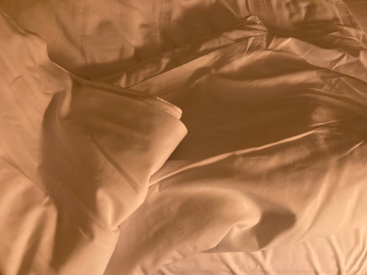 87) Bettdecken-Gewurschtel (Eskalation)